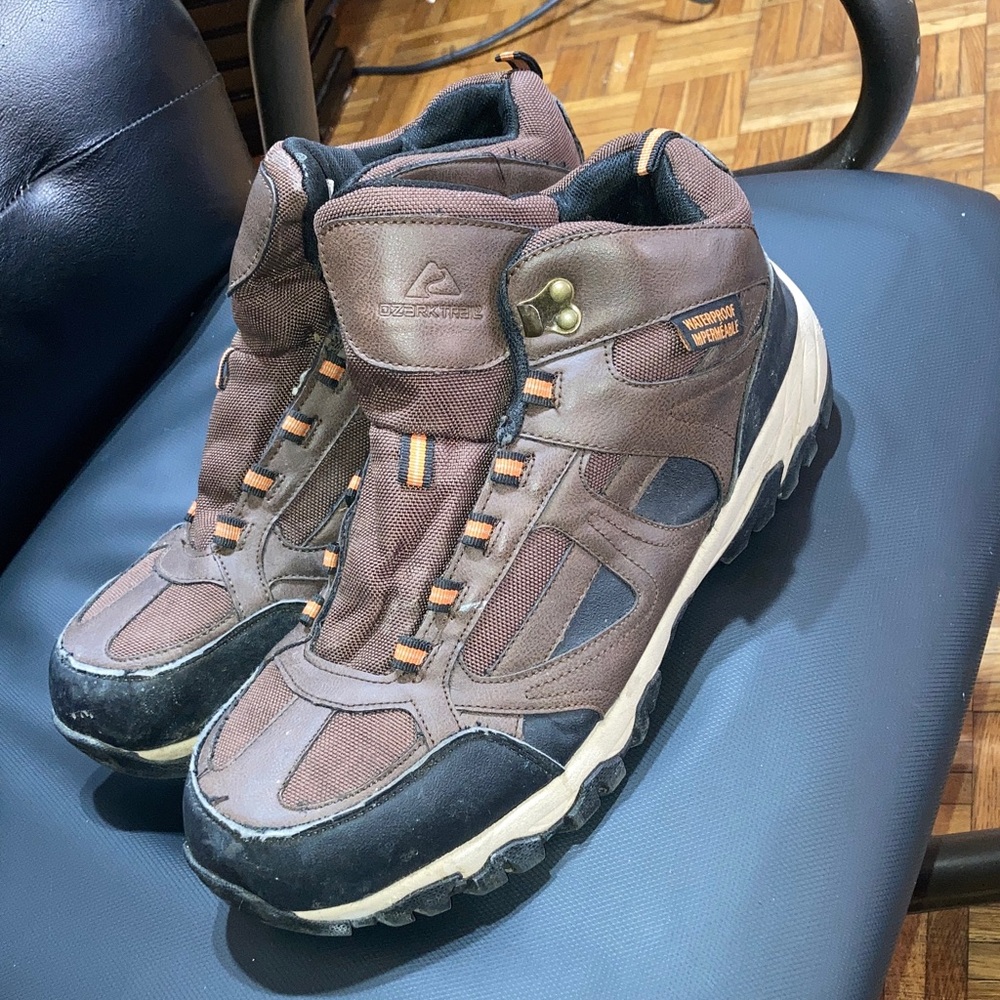 Ozark Trail Brown and Black Outdoor hiking boots